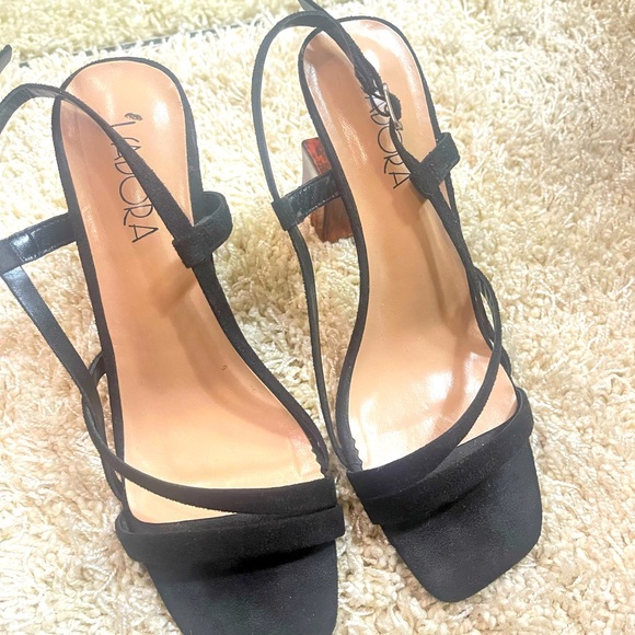 Beautiful designer shoes, unique style. - Picture 4 of 5